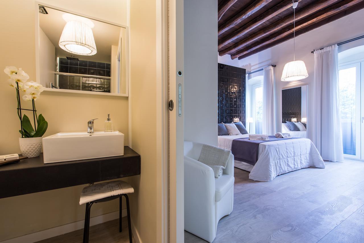 Hotel Luxuryenne Cagliari Esterno foto